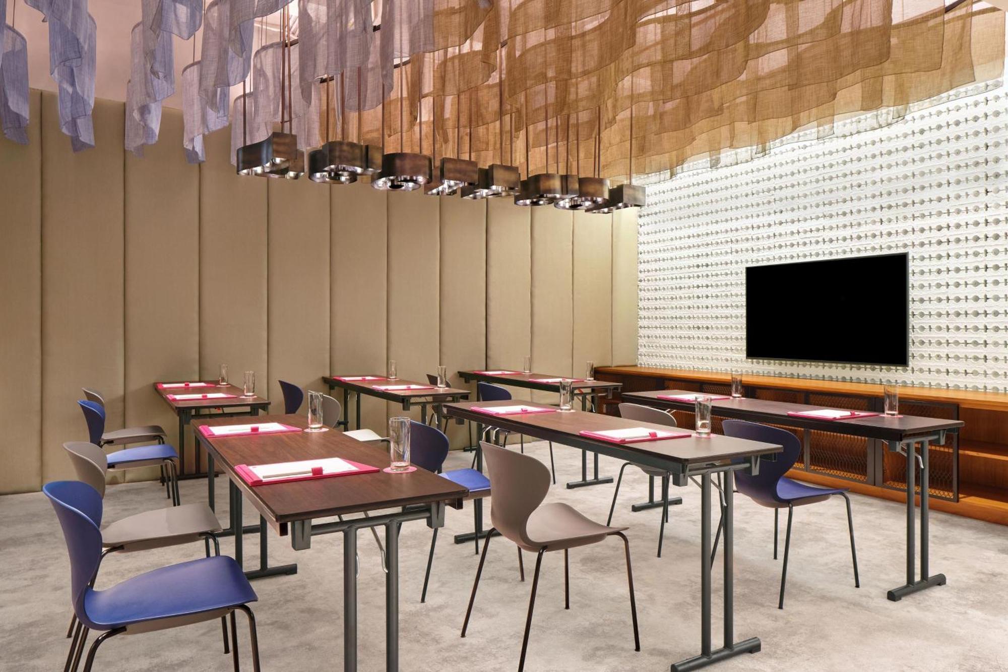 Aloft Bali Seminyak Hotel Екстериор снимка