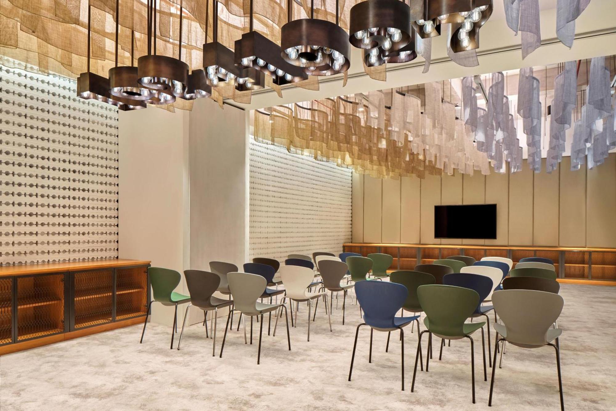 Aloft Bali Seminyak Hotel Екстериор снимка