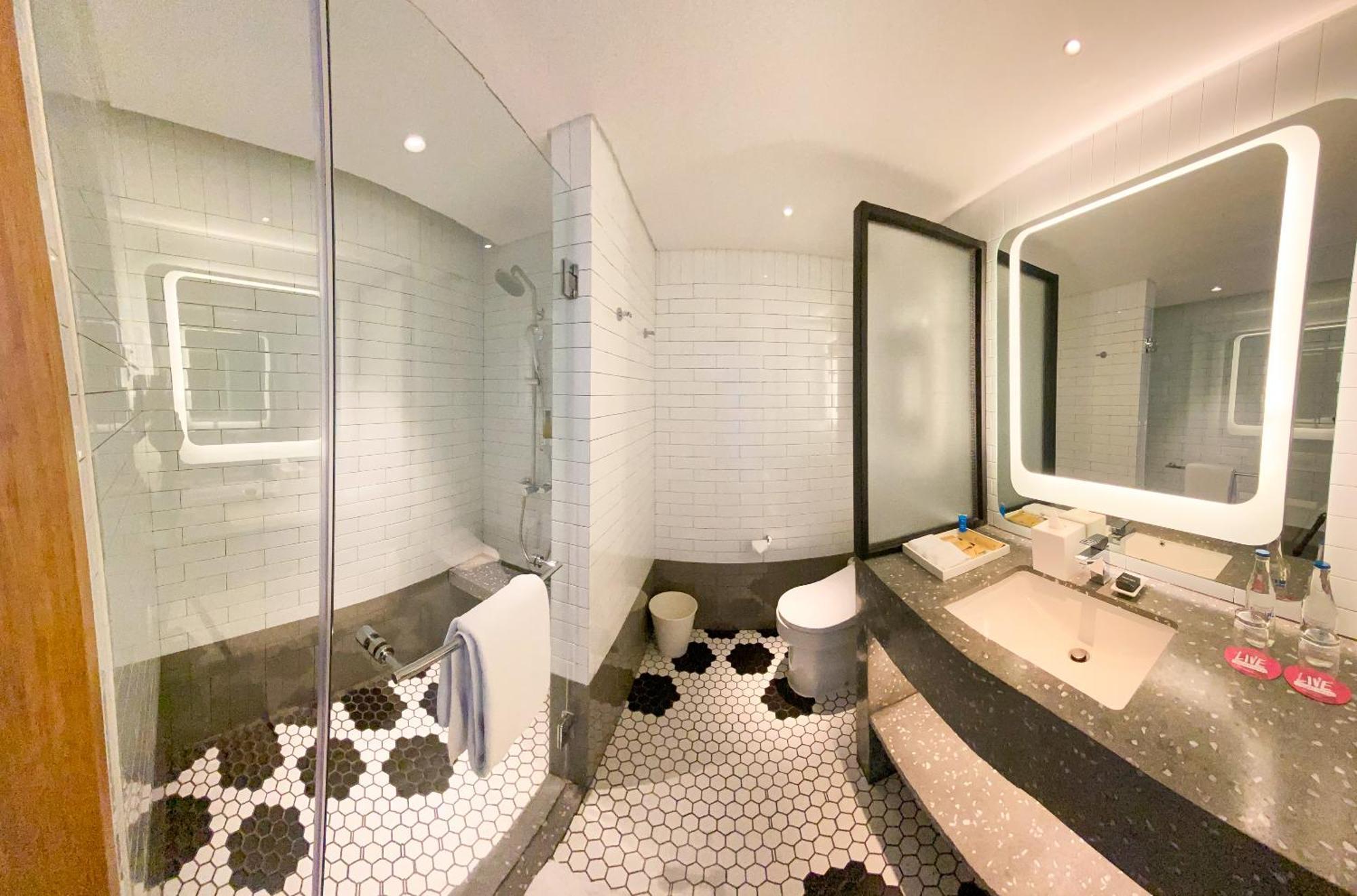 Aloft Bali Seminyak Hotel Екстериор снимка